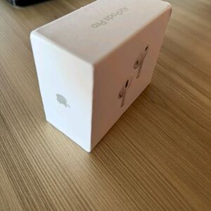 Apple AirPods Pro Box in White